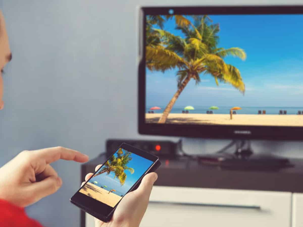 smart tv para conectar com celular