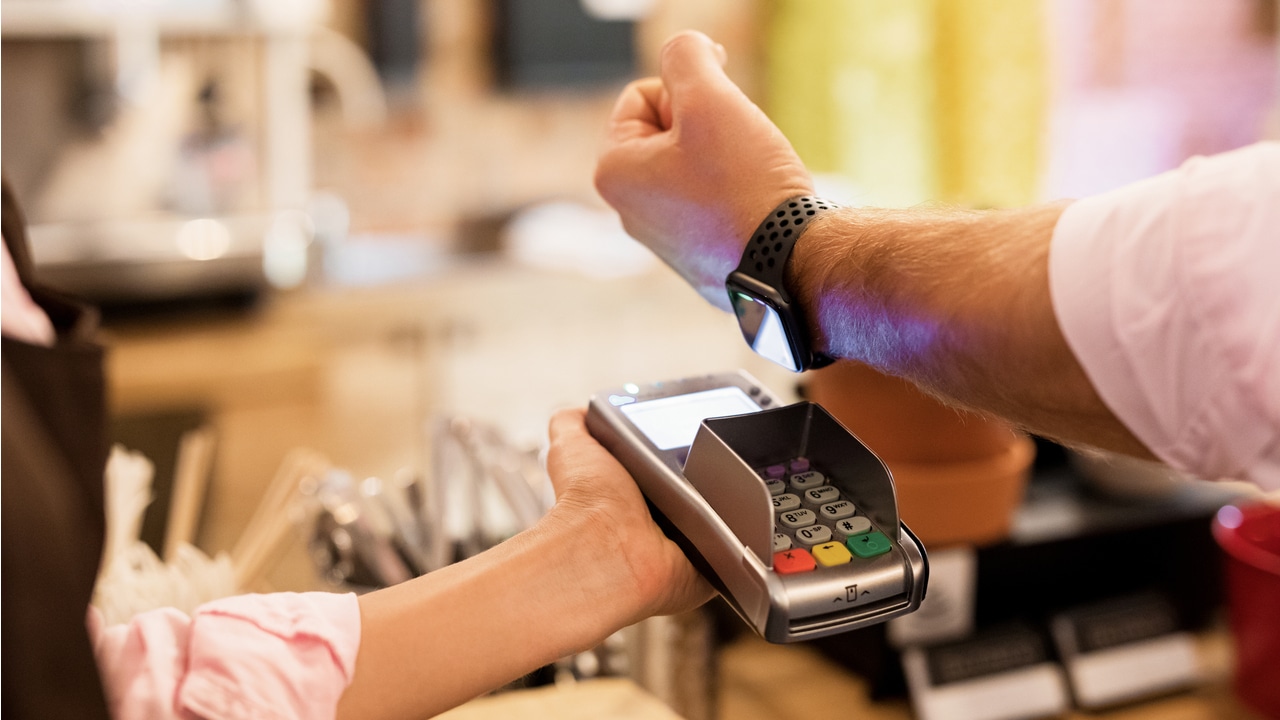 SmartWatch com NFC: praticidade na hora de realizar seus pagamentos