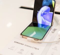 Conheça o celular dobrável triplo da Samsung