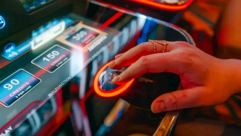 Do bar ao celular: a incrível jornada dos slots